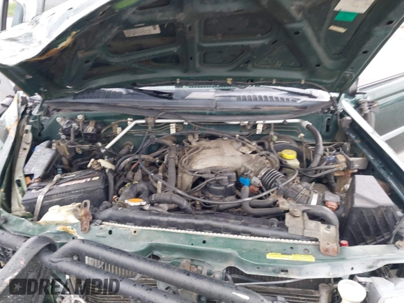 2001 Nissan Xterra XE z VIN 5N1ED28Y51C571544, wystawiony jako IAAI lot #42369137 z przebiegiem 202 908 mil mil oraz . Historia ofert i sprzedaży dostępna na DreamBid. Obrazek 10.