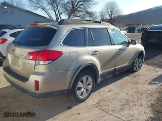 2010 Subaru Outback Premium All-Weather with VIN 4S4BRBCC9A3345149, listed as a IAAI auction lot 41762315 with 155,418 mi miles. Bid and sale history available at carsss.com. Image 4.
