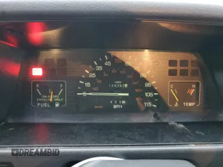 1995 Mitsubishi Mighty Max z VIN JA7LS21G4SP000718, wystawiony jako Copart lot #83634734 z przebiegiem 129 382 mil mil oraz Szkody całkowita. Historia ofert i sprzedaży dostępna na DreamBid. Obrazek 9.