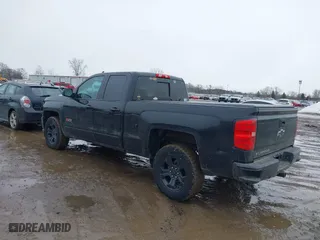2018 Chevrolet Silverado 1500 LT with VIN 1GCVKREC0JZ323808, listed as a IAAI auction lot 41662857 with 138,110 mi miles. Bid and sale history available at carsss.com. Image 3.