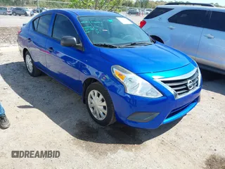 2015 Nissan Versa S Plus with VIN 3N1CN7AP4FL944613, listed as a IAAI auction lot 41795129 with 118,690 mi miles. Bid and sale history available at carsss.com. Image 1.