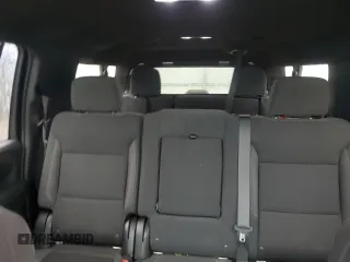 2021 Chevrolet Suburban LS z VIN 1GNSKBKD9MR259044, wystawiony jako Copart lot #51497115 z przebiegiem 369 395 mil mil oraz Czysty tytuł • Clean title. Historia ofert i sprzedaży dostępna na DreamBid. Obrazek 10.
