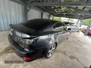 2011 Lexus IS 250 z VIN JTHBF5C21B5138295, wystawiony jako Copart lot #56963555 z przebiegiem 145 146 mil mil oraz Czysty tytuł • Clean title. Historia ofert i sprzedaży dostępna na DreamBid. Obrazek 4.