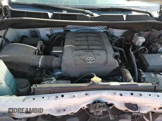 2017 Toyota Tundra SR5 с VIN 5TFDY5F15HX652123, выставлен на аукционе Copart как лот 70149365 с пробегом 64 103 миль миль и Чистый • Clean title. История ставок и продаж доступна на DreamBid. Изображение 14.