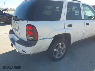 2008 Chevrolet TrailBlazer LT w/1LT with VIN 1GNDS13S182198903, listed as a IAAI auction lot 41769977 with 231,109 mi miles. Bid and sale history available at carsss.com. Image 6.