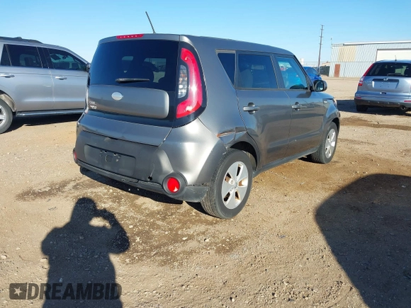 2014 Kia Soul with VIN KNDJN2A22E7059843, listed as a IAAI auction lot 41601093 with 61,396 mi miles. Bid and sale history available at carsss.com. Image 4.