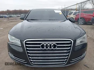 2014 Audi A8 3.0T z VIN WAURGAFD5EN004118, wystawiony jako IAAI lot #41919506 z przebiegiem 182 382 mil mil oraz . Historia ofert i sprzedaży dostępna na DreamBid. Obrazek 12.