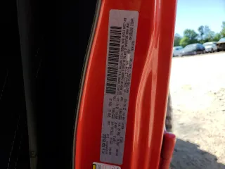 2018 Jeep Wrangler Unlimited Sahara z VIN 1C4BJWEGXJL913539, wystawiony jako Copart lot #54881915 z przebiegiem 108 119 mil mil oraz Szkoda całkowita • Salvage title. Historia ofert i sprzedaży dostępna na DreamBid. Obrazek 13.