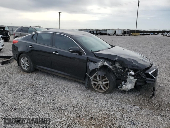 2013 Kia Optima LX z VIN 5XXGM4A77DG132022, wystawiony jako Copart lot #52178515 z przebiegiem 143 611 mil mil oraz Szkoda całkowita • Salvage title. Historia ofert i sprzedaży dostępna na DreamBid. Obrazek 4.
