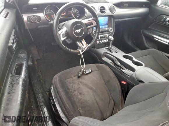 2020 Ford Mustang EcoBoost with VIN 1FA6P8THXL5175925, listed as a Copart auction lot 60985885 with 70,878 mi miles and Salvage title. Bid and sale history available at DreamBid. Image 8.