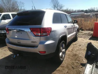 2011 Jeep Grand Cherokee Overland with VIN 1J4RS6GT2BC524217, listed as a IAAI auction lot 41827844 with 33,442 mi miles and . Bid and sale history available at DreamBid. Image 4.