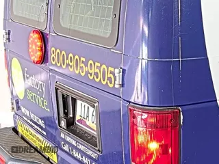 2014 Ford Econoline Cargo Commercial z VIN 1FTNE1EW7EDA44488, wystawiony jako IAAI lot #42516819 z przebiegiem 253 951 mil mil oraz . Historia ofert i sprzedaży dostępna na DreamBid. Obrazek 29.