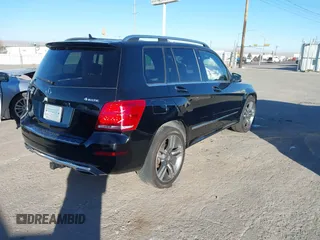 2014 Mercedes-Benz GLK with VIN WDCGG8JB6EG335443, listed as a IAAI auction lot 41372173 with 123,194 mi miles. Bid and sale history available at carsss.com. Image 4.