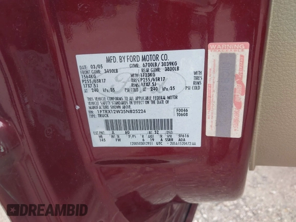 2005 Ford F-150 STX z VIN 1FTRX12W35NB25224, wystawiony jako IAAI lot #42224219 z przebiegiem 152 272 mil mil oraz . Historia ofert i sprzedaży dostępna na DreamBid. Obrazek 9.