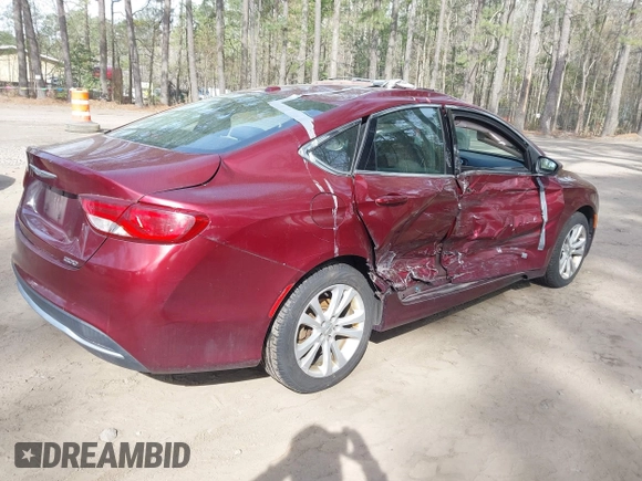 2015 Chrysler 200 Limited with VIN 1C3CCCAB6FN741128, listed as a IAAI auction lot 41933248 with 205,253 mi miles. Bid and sale history available at carsss.com. Image 4.