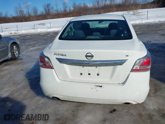2015 Nissan Altima 2.5 z VIN 1N4AL3AP7FC284376, wystawiony jako IAAI lot #41654403 z przebiegiem 94 321 mil mil oraz . Historia ofert i sprzedaży dostępna na DreamBid. Obrazek 17.