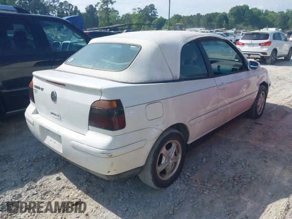 2000 Volkswagen Cabrio GLS with VIN 3VWCC21V8YM805177, listed as a IAAI auction lot 42179612 with 111,837 mi miles and . Bid and sale history available at DreamBid. Image 4.