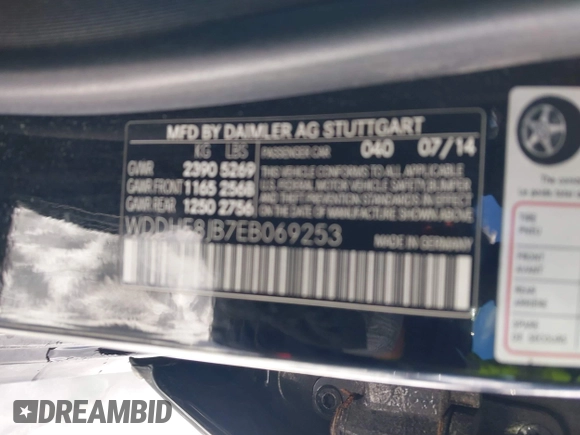 2014 Mercedes-Benz E-Class E 350 Luxury with VIN WDDHF8JB7EB069253, listed as a IAAI auction lot 41571265 with 174,699 mi miles. Bid and sale history available at carsss.com. Image 9.