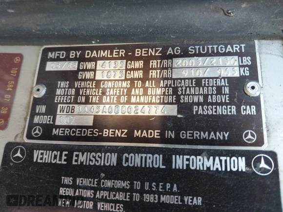 1983 Mercedes-Benz 380 with VIN WDBBA45A0DB024774, listed as a IAAI auction lot 41882815 with 138,386 mi miles. Bid and sale history available at carsss.com. Image 9.