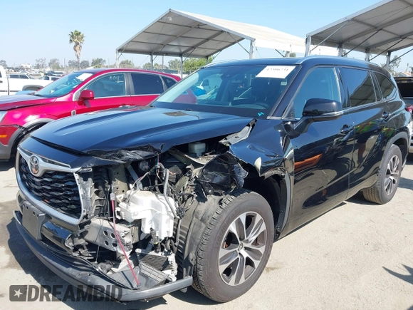 2021 Toyota Highlander XLE with VIN 5TDGZRAH2MS065304, listed as a IAAI auction lot 42386731 with 67,893 mi miles and . Bid and sale history available at DreamBid. Image 18.