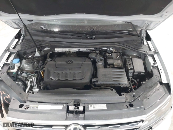 2019 Volkswagen Tiguan SEL Premium with VIN 3VV4B7AX7KM008257, listed as a IAAI auction lot 41612957 with 82,895 mi miles. Bid and sale history available at carsss.com. Image 10.