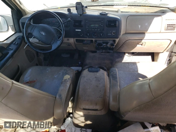 2005 Ford Super Duty F-250 XL with VIN 1FTNX20515EC46784, listed as a Copart auction lot 73200624 with 156,936 mi miles and Salvage Title. Bid and sale history available at carsss.com. Image 8.