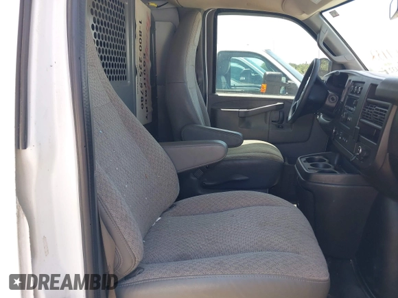2019 Chevrolet Express Cargo with VIN 1GCWGAFG8K1365250, listed as a IAAI auction lot 42107432 with 192,055 mi miles. Bid and sale history available at carsss.com. Image 8.