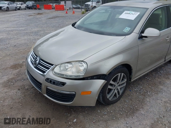 2006 Volkswagen Jetta 2.5L with VIN 3VWSF71K46M702678, listed as a IAAI auction lot 40882527 with 86,506 mi miles and . Bid and sale history available at DreamBid. Image 6.