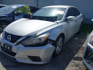 2018 Nissan Altima 2.5 SV with VIN 1N4AL3AP9JC163650, listed as a IAAI auction lot 41801388 with 1 mi miles. Bid and sale history available at carsss.com. Image 19.