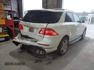 2013 Mercedes-Benz M 550 with VIN 4JGDA7DB3DA165765, listed as a IAAI auction lot 42323988 with 96,344 mi miles and . Bid and sale history available at DreamBid. Image 4.