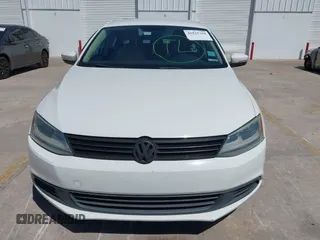 2012 Volkswagen Jetta Sedan SE w/Convenience with VIN 3VWDX7AJ3CM392032, listed as a IAAI auction lot 41825344 with 177,581 mi miles. Bid and sale history available at carsss.com. Image 12.