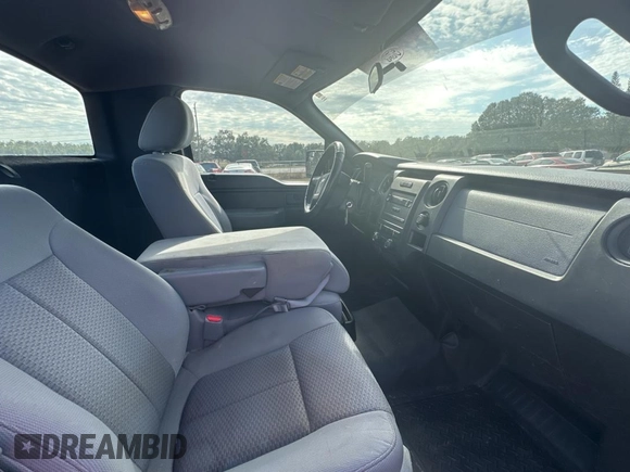 2013 Ford F-150 XL with VIN 1FTMF1CM7DFE09796, listed as a Copart auction lot 86871264 with 67,872 mi miles and Clean title. Bid and sale history available at DreamBid. Image 5.