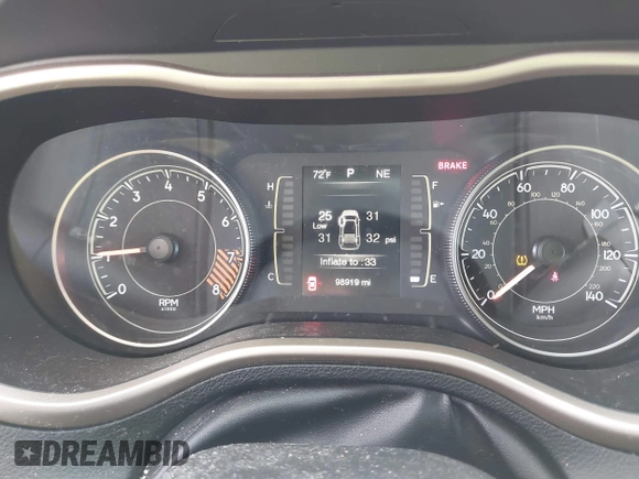 2014 Jeep Cherokee Latitude with VIN 1C4PJMCS0EW169696, listed as a IAAI auction lot 41647691 with 98,919 mi miles. Bid and sale history available at carsss.com. Image 7.