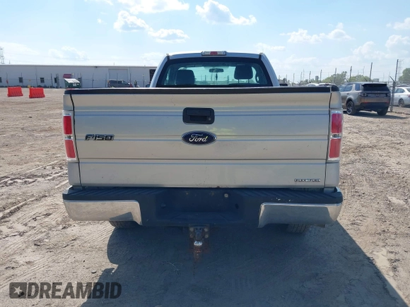 2013 Ford F-150 XL z VIN 1FTPF1CF9DKD22620, wystawiony jako IAAI lot #42660792 z przebiegiem 239 002 mil mil oraz . Historia ofert i sprzedaży dostępna na DreamBid. Obrazek 16.