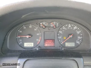 2001 Volkswagen Passat GLS with VIN WVWHH63B01E033953, listed as a Copart auction lot 74086794 with 135,066 mi miles and Salvage Title. Bid and sale history available at carsss.com. Image 9.