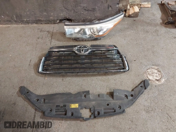 2015 Toyota Highlander Limited with VIN 5TDDKRFH1FS176008, listed as a IAAI auction lot 41917867 with 271,362 mi miles and . Bid and sale history available at DreamBid. Image 12.