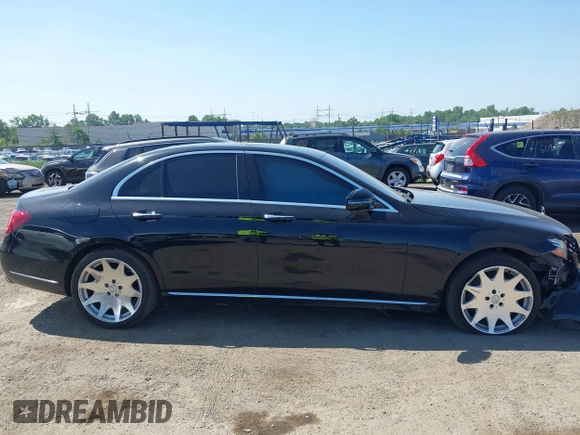 2017 Mercedes-Benz E 300 Luxury с VIN WDDZF4KB5HA181216, выставлен на аукционе IAAI как лот 42576943 с пробегом 105 576 миль миль и . История ставок и продаж доступна на DreamBid. Изображение 13.