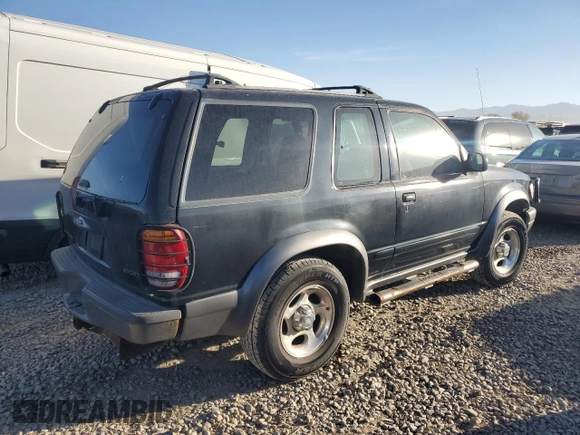 2000 Ford Explorer с VIN 1FMYU70X7YUA55302, выставлен на аукционе Copart как лот 43833945 с пробегом 200 113 миль миль и Списание • Salvage title. История ставок и продаж доступна на DreamBid. Изображение 3.
