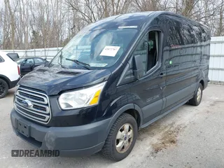 2017 Ford Transit XL с VIN 1FBAX2CM5HKB15501, выставлен на аукционе IAAI как лот 42072707 с пробегом Не указан миль и . История ставок и продаж доступна на DreamBid. Изображение 17.
