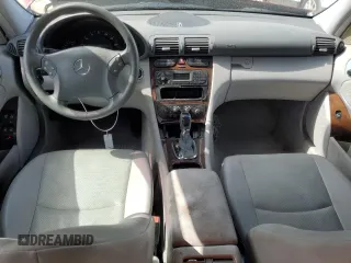 2002 Mercedes-Benz C 230/260/280/320 z VIN WDBRF61J12F264973, wystawiony jako Copart lot #60962635 z przebiegiem 115 079 mil mil oraz Szkoda całkowita • Salvage title. Historia ofert i sprzedaży dostępna na DreamBid. Obrazek 8.