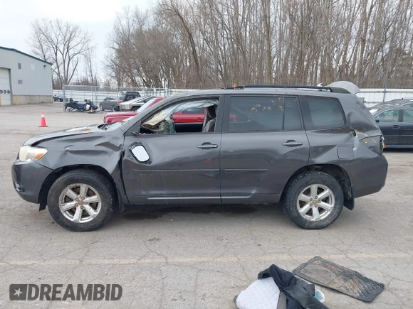 2009 Toyota Highlander z VIN JTEES41A892132371, wystawiony jako IAAI lot #41894317 z przebiegiem 155 940 mil mil oraz . Historia ofert i sprzedaży dostępna na DreamBid. Obrazek 14.