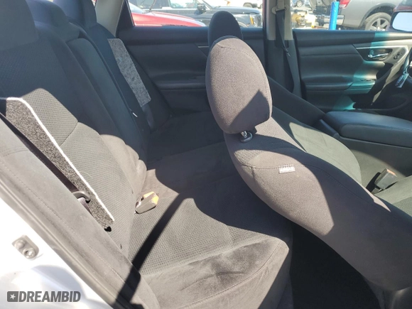 2015 Nissan Altima 2.5 SV with VIN 1N4AL3AP4FC410371, listed as a Copart auction lot 52393545 with 53,453 mi miles and Salvage Title. Bid and sale history available at carsss.com. Image 10.