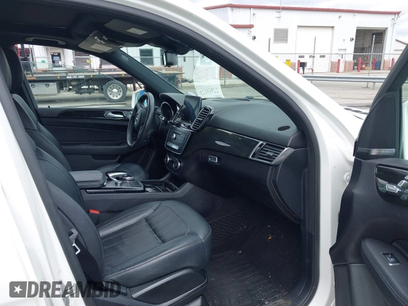 2017 Mercedes-Benz GLE 350 z VIN 4JGDA5HB6HA989666, wystawiony jako IAAI lot #42265677 z przebiegiem 110 215 mil mil oraz . Historia ofert i sprzedaży dostępna na DreamBid. Obrazek 5.