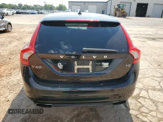 2015 Volvo V60 z VIN YV140MEA2F1209442, wystawiony jako Copart lot #54936914 z przebiegiem Nie podano mil oraz Szkoda całkowita • Salvage title. Historia ofert i sprzedaży dostępna na DreamBid. Obrazek 6.