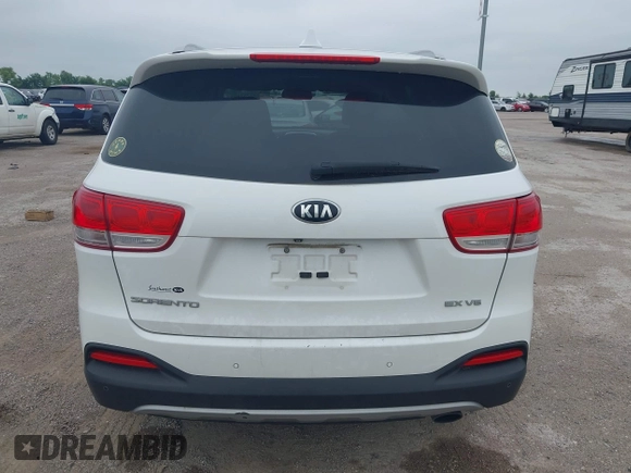 2017 Kia Sorento EX with VIN 5XYPH4A54HG307072, listed as a IAAI auction lot 42381045 with 231,533 mi miles and . Bid and sale history available at DreamBid. Image 16.