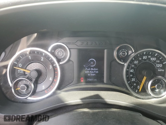 2021 Ram 2500 Big Horn z VIN 3C6UR5DL3MG653357, wystawiony jako Copart lot #64744105 z przebiegiem 79 851 mil mil oraz Szkoda całkowita • Salvage title. Historia ofert i sprzedaży dostępna na DreamBid. Obrazek 9.