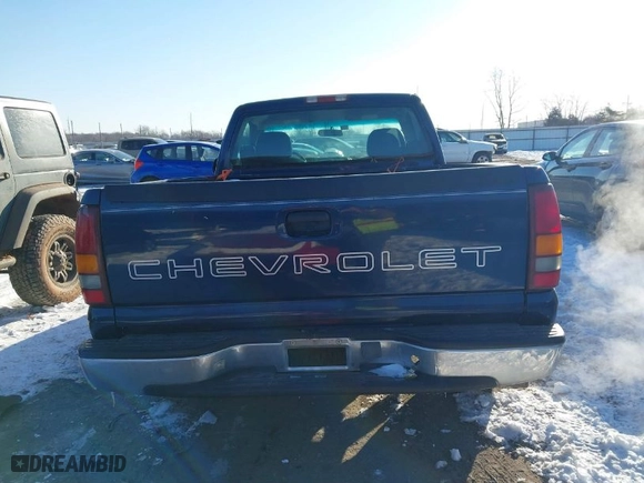 2002 Chevrolet Silverado 1500 with VIN 1GCEC14W72Z101617, listed as a IAAI auction lot 41618287 with 62,958 mi miles. Bid and sale history available at carsss.com. Image 16.