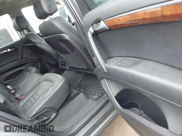 2015 Audi Q7 Premium Plus with VIN WA1LGAFE5FD019091, listed as a IAAI auction lot 42484106 with 140,999 mi miles and . Bid and sale history available at DreamBid. Image 8.