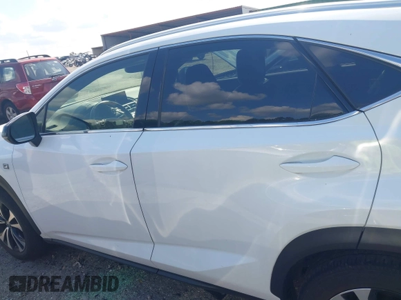 2021 Lexus NX 300 F Sport z VIN JTJSARDZ4M5022706, wystawiony jako IAAI lot #42198586 z przebiegiem 46 305 mil mil oraz . Historia ofert i sprzedaży dostępna na DreamBid. Obrazek 14.