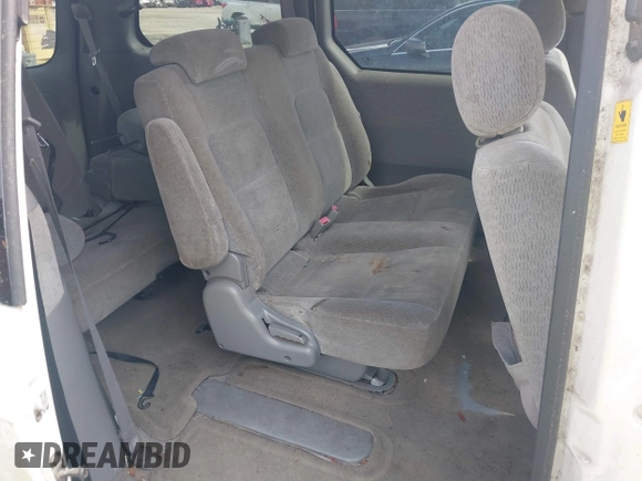 2005 Kia Sedona LX with VIN KNDUP132856700868, listed as a IAAI auction lot 41661428 with 229,142 mi miles. Bid and sale history available at carsss.com. Image 8.